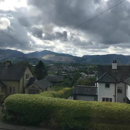 Claremont House Couette-café 3*