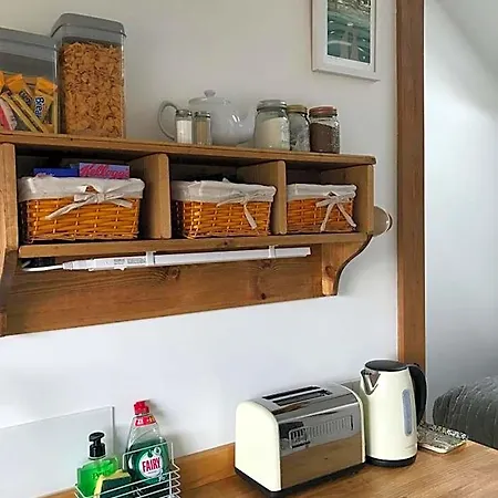 Bed and Breakfast Claremont House 3*