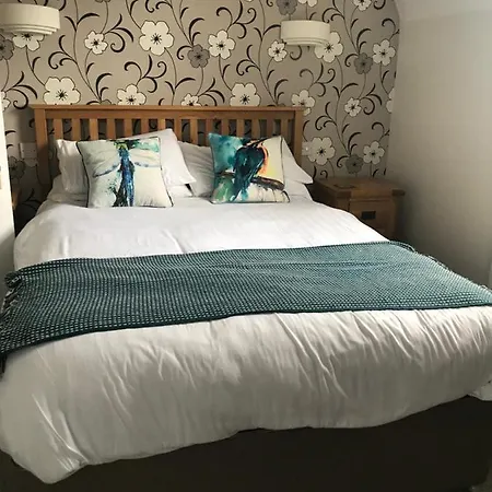 Bed & Breakfast Claremont House 4*