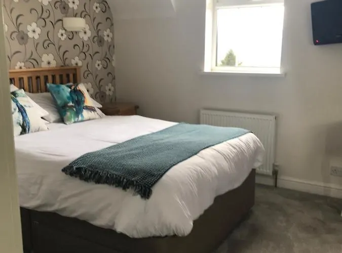 Claremont House Bed & Breakfast